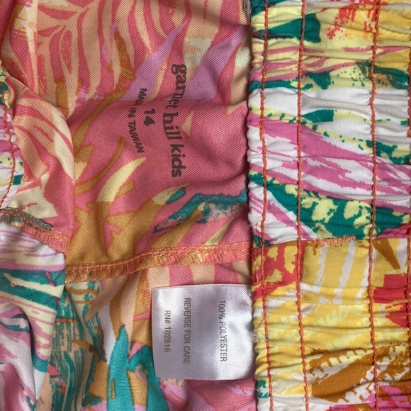 Garnet Hill kids, washable swim shorts. fits 10-12. Excellent condition. - Picture 2 of 3